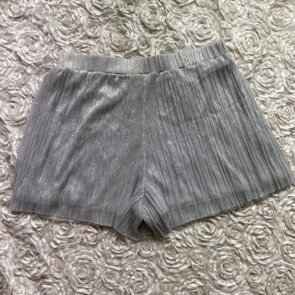 Express silver skort size medium - Picture 2 of 3